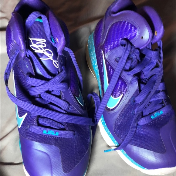 Nike LEBRON SUMMIT Lake Hornets - Picture 2 of 6